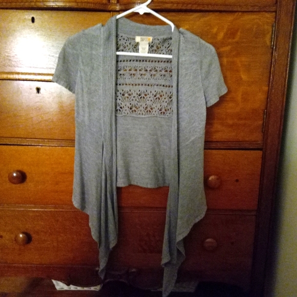 ROUTE 66 - Lace Cardigan Short Sleeve Cardigan in Gray - Picture 2 of 4